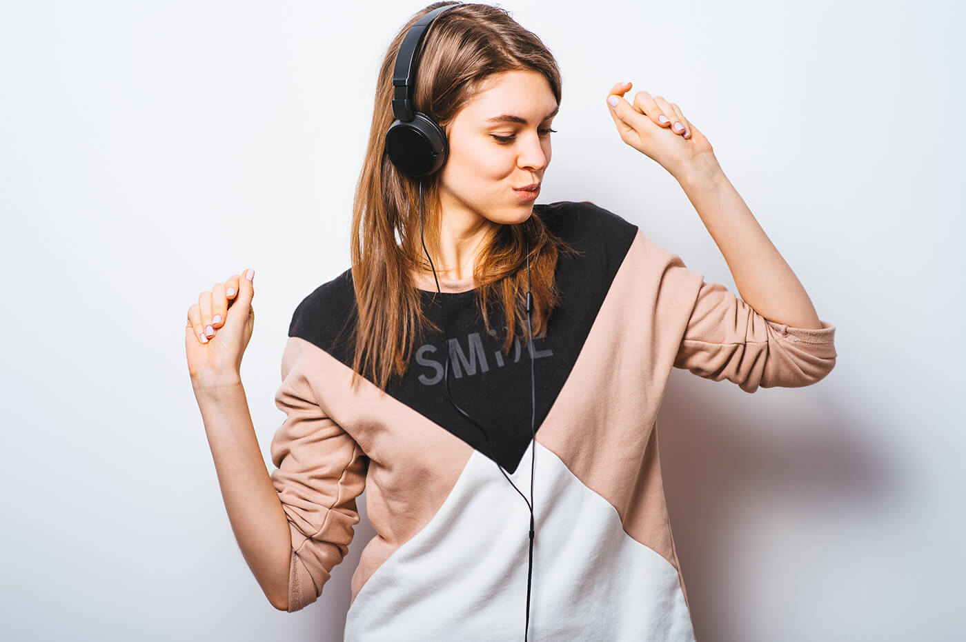 I love dancing to the new tunes...